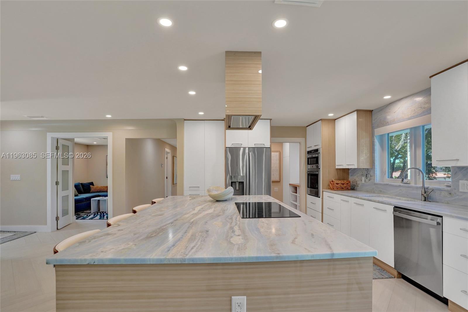 1673 Bel Air Ave Lauderdale By The Sea, FL 33062