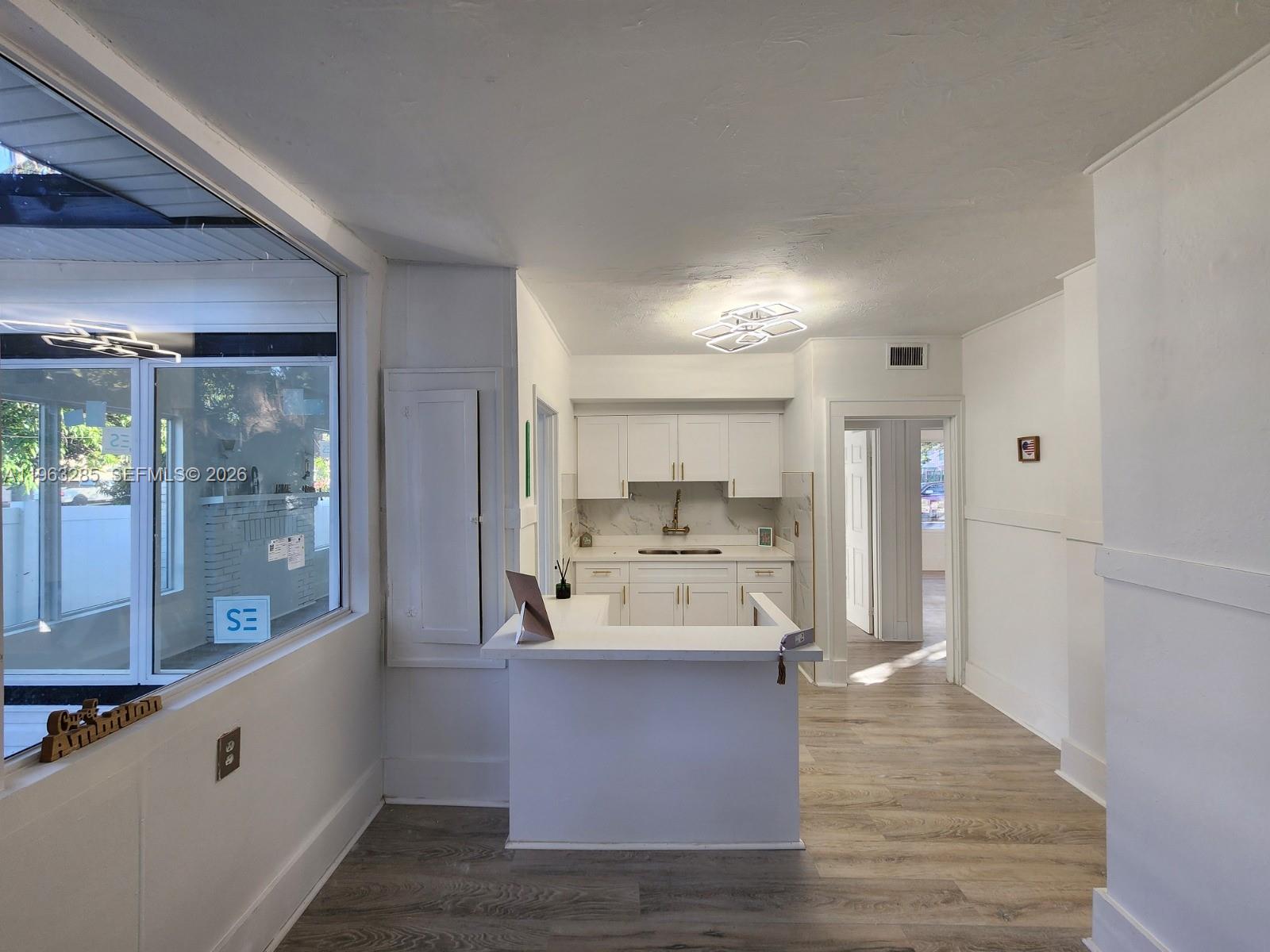 1311 11th Ave S St Petersburg, FL 33705