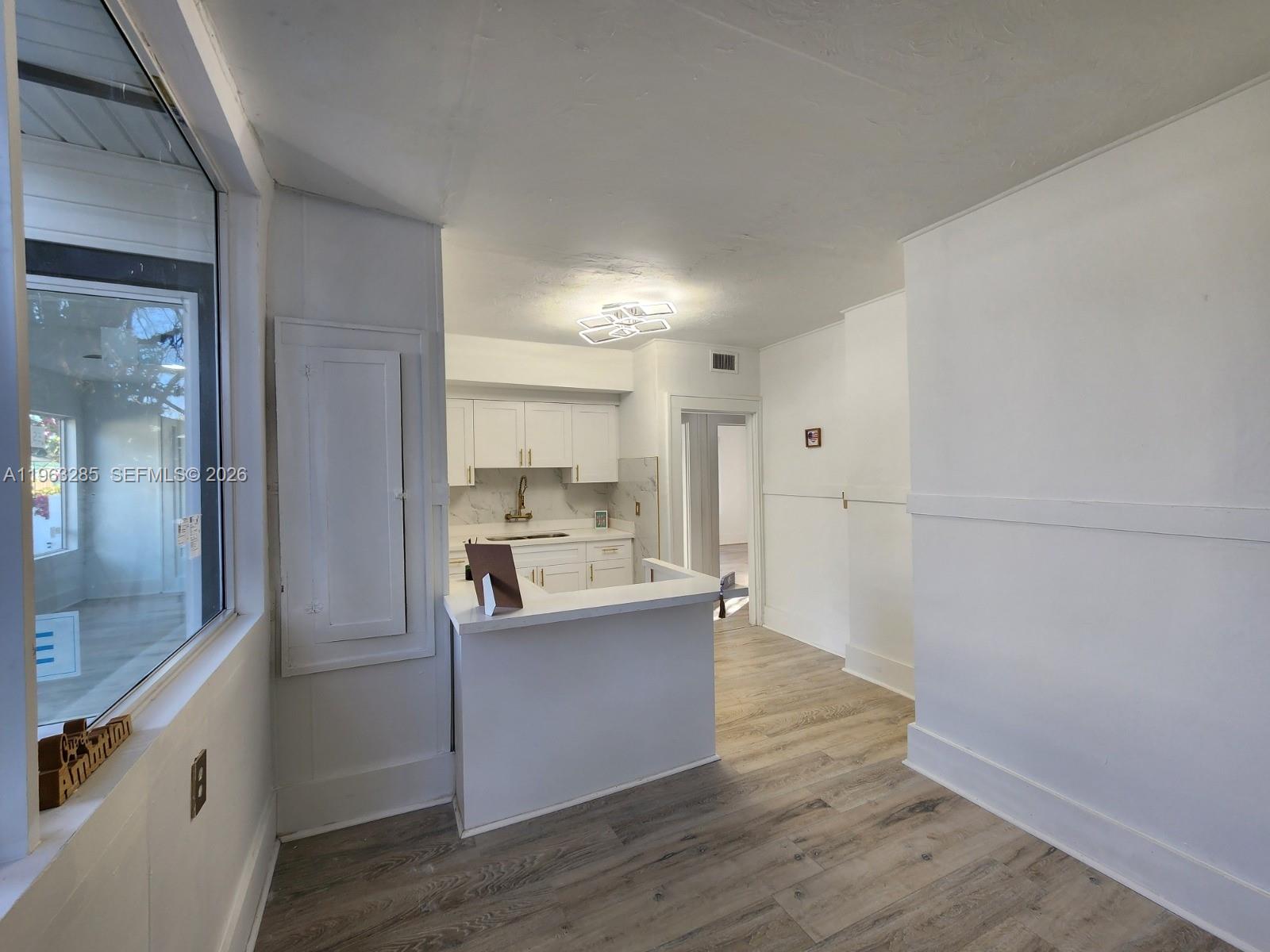 1311 11th Ave S St Petersburg, FL 33705