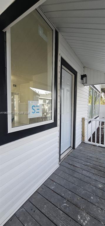 1311 11th Ave S St Petersburg, FL 33705