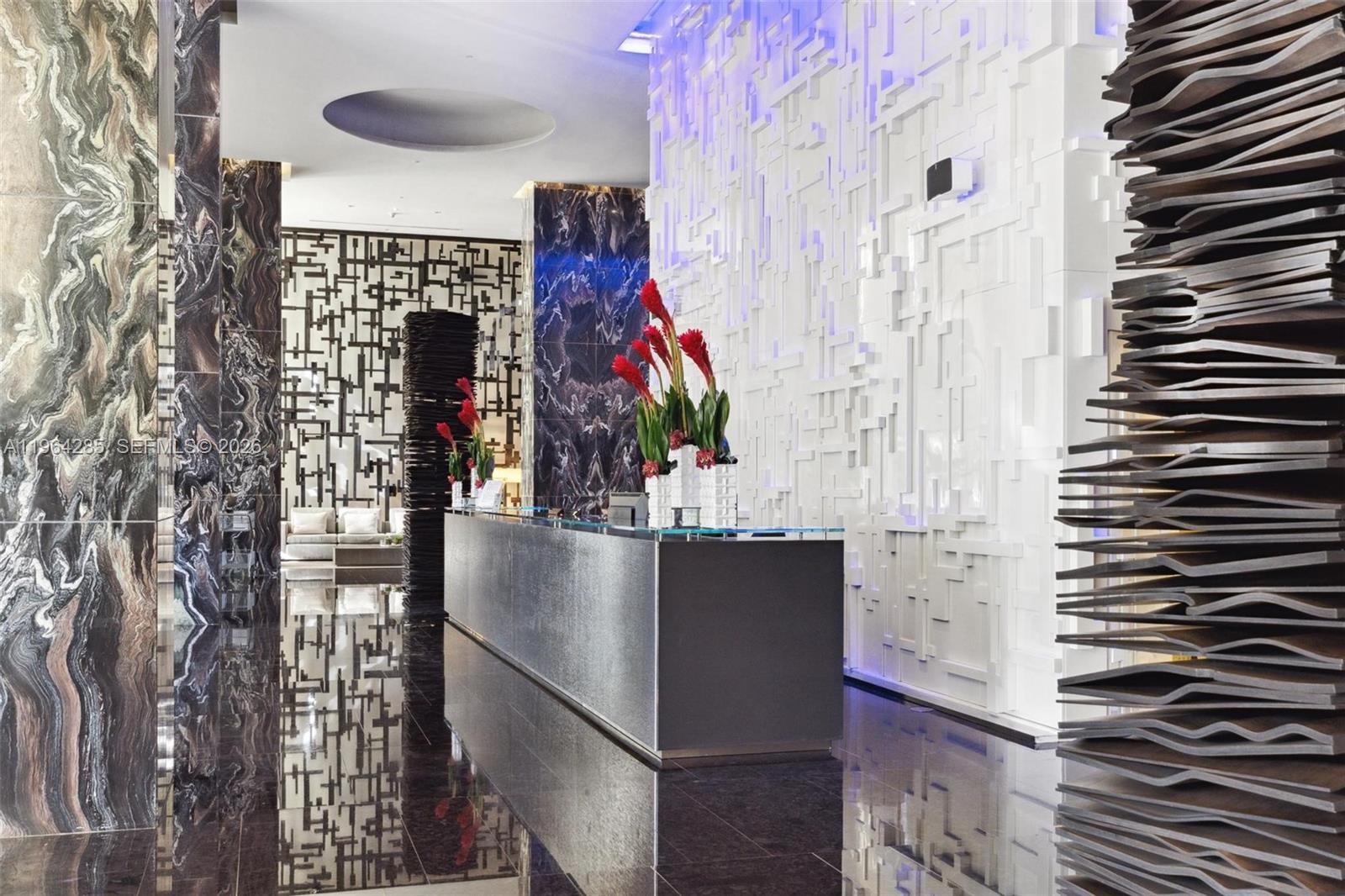 image Beach Club 330