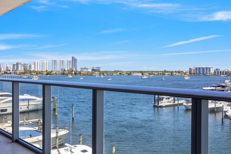 image Marina Palms North1