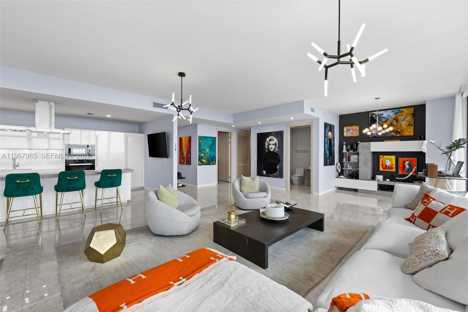 1000 Brickell Plz #PH5304 Miami, FL 33131