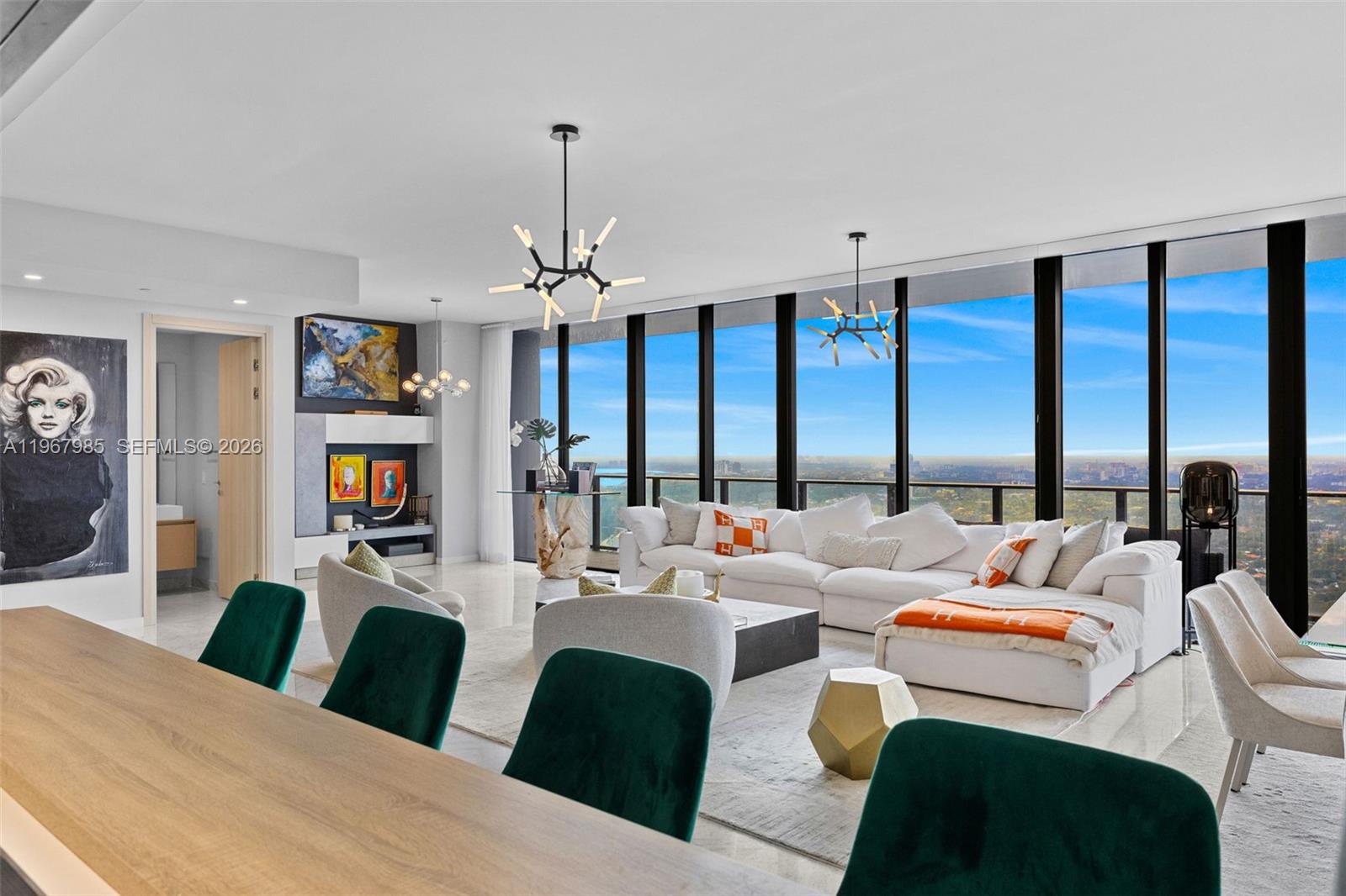 1000 Brickell Plz #PH5304 Miami, FL 33131