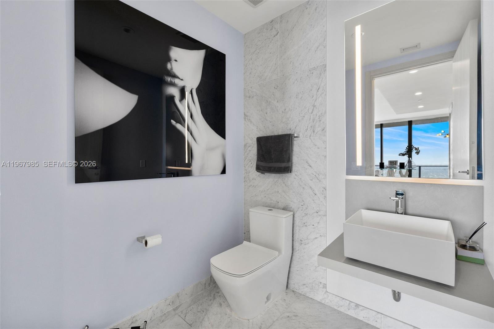 1000 Brickell Plz #PH5304 Miami, FL 33131