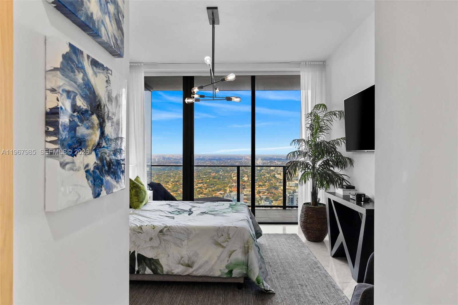 1000 Brickell Plz #PH5304 Miami, FL 33131