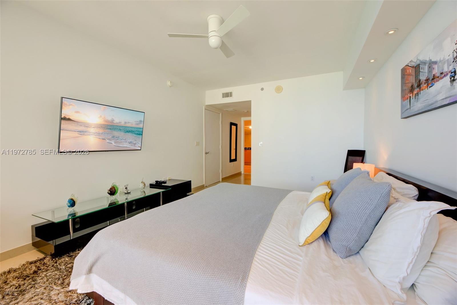 image Beach Club 219