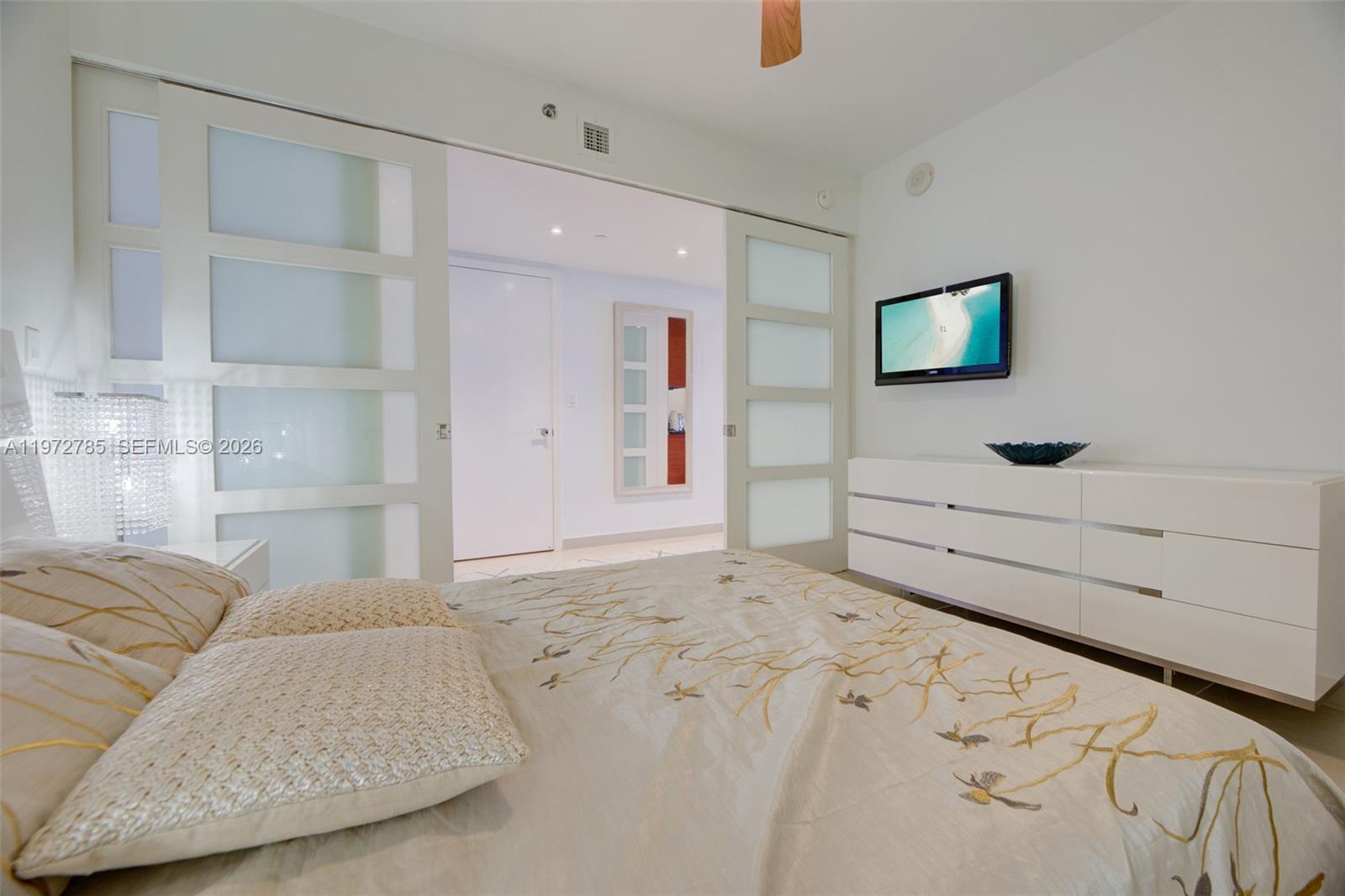 image Beach Club 231