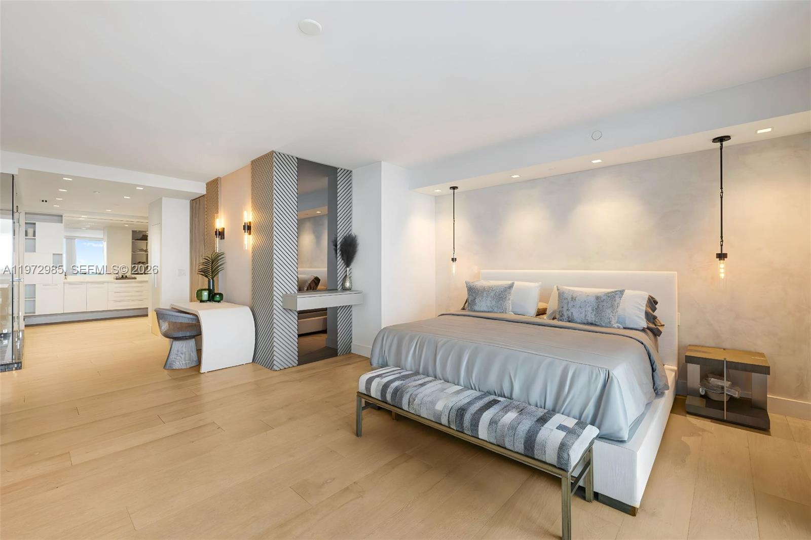 400 Alton Rd #2806 Miami Beach, FL 33139