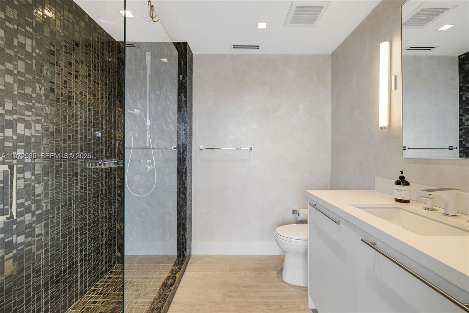 400 Alton Rd #2806 Miami Beach, FL 33139