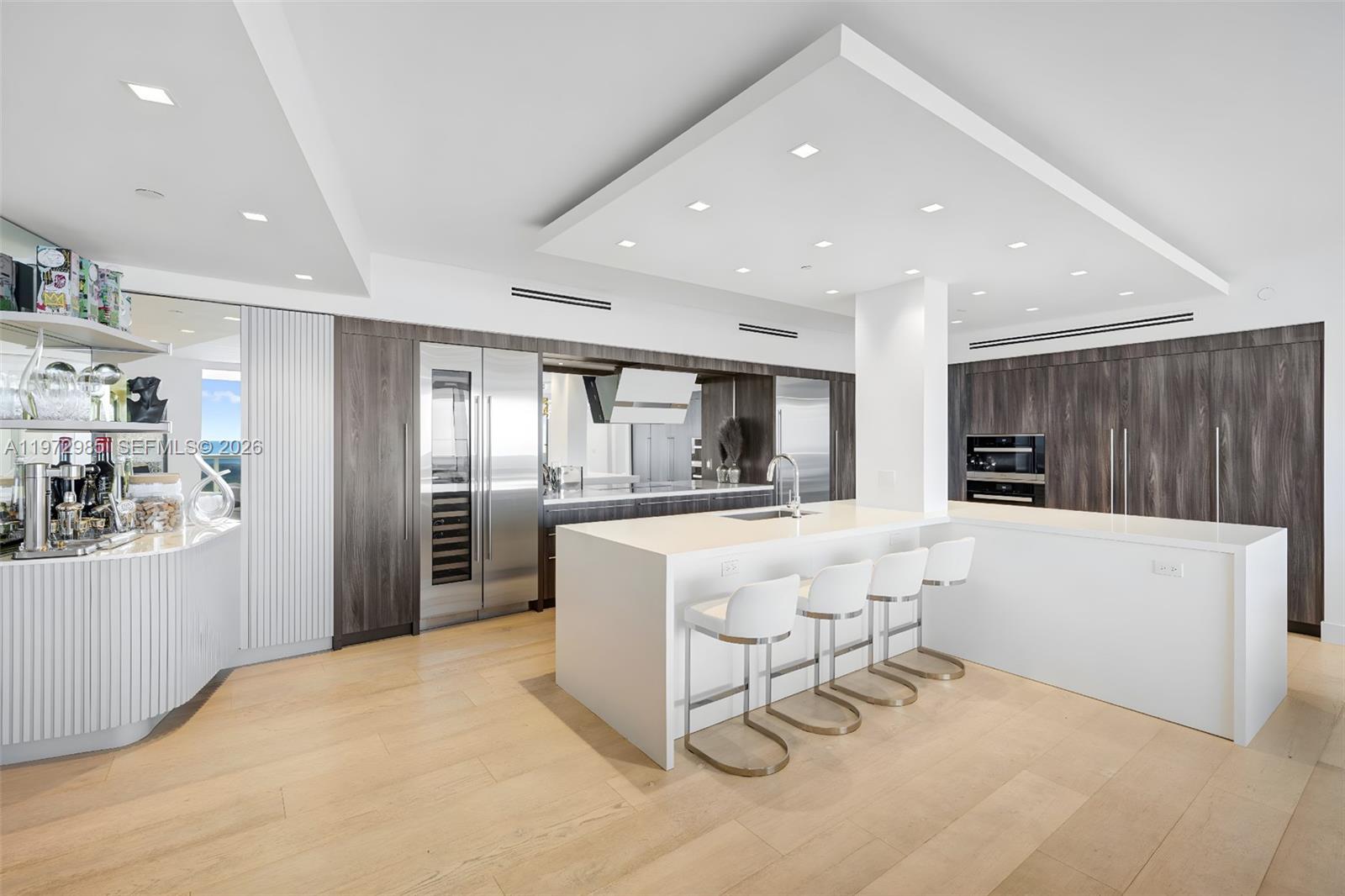 400 Alton Rd #2806 Miami Beach, FL 33139