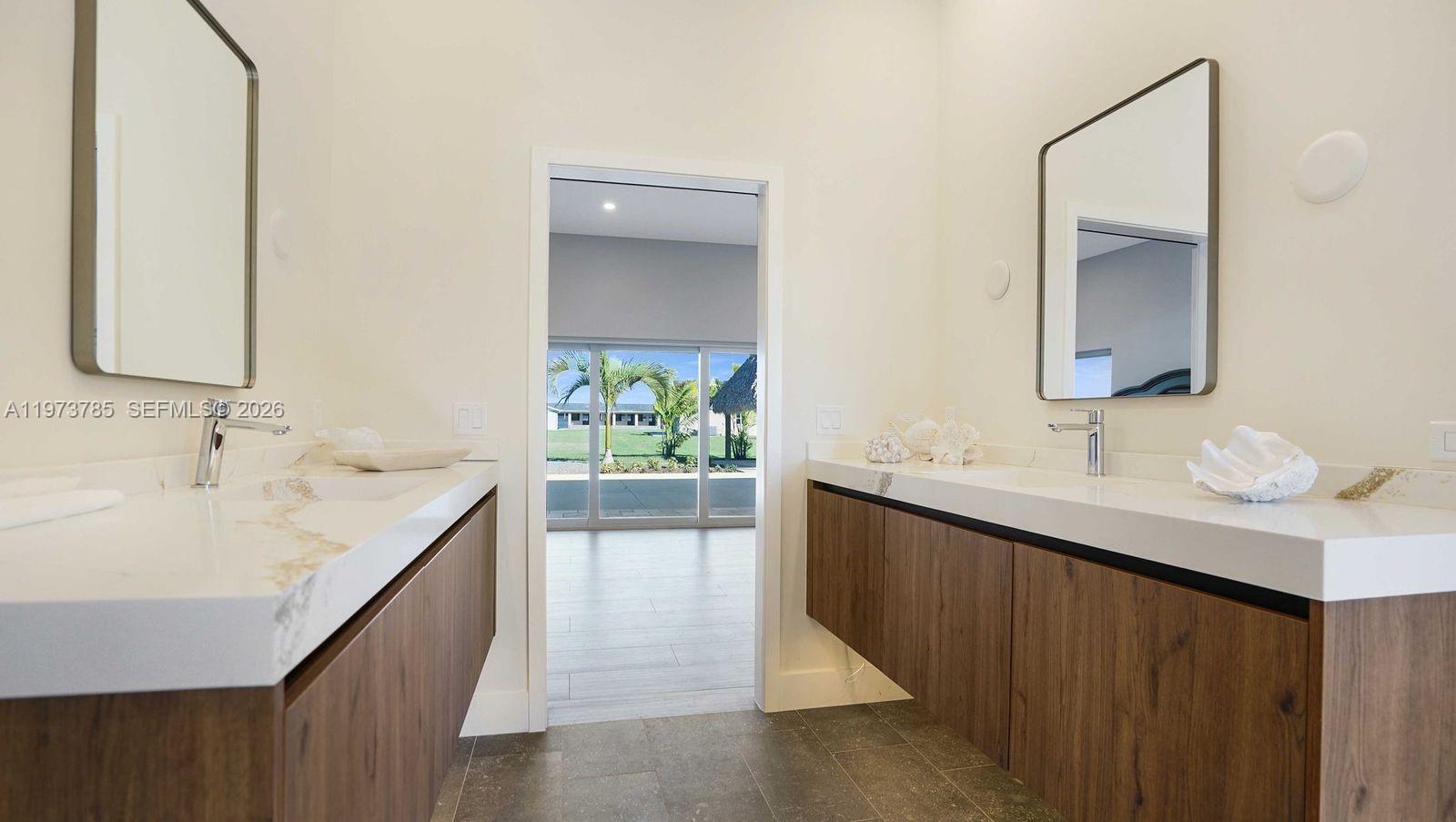 25025 SW 202nd Ave Homestead, FL 33031