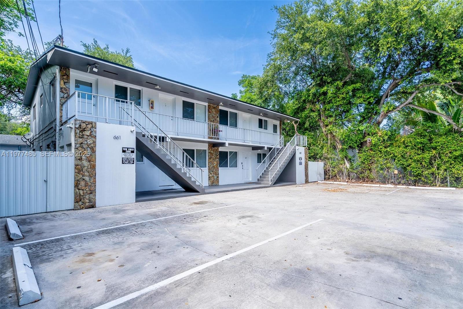 661 NE 61st St Miami, FL 33137