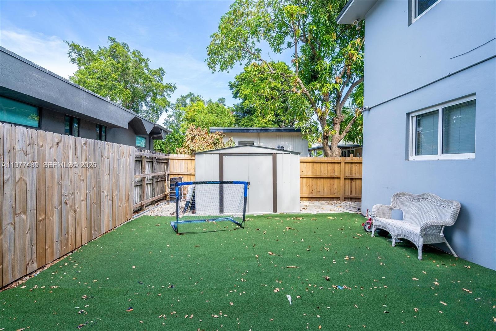 661 NE 61st St Miami, FL 33137