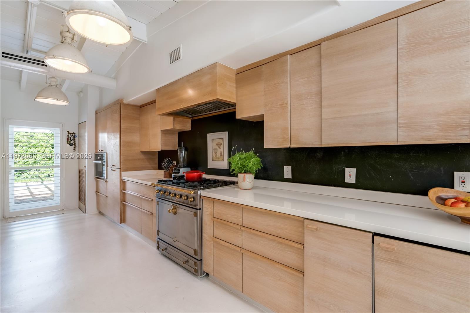 330 Gulf Rd Key Biscayne, FL 33149