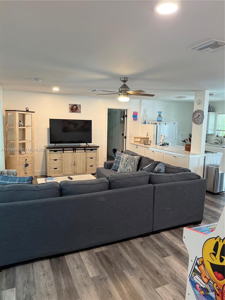 1942 Roseate Ln Other, FL 33957