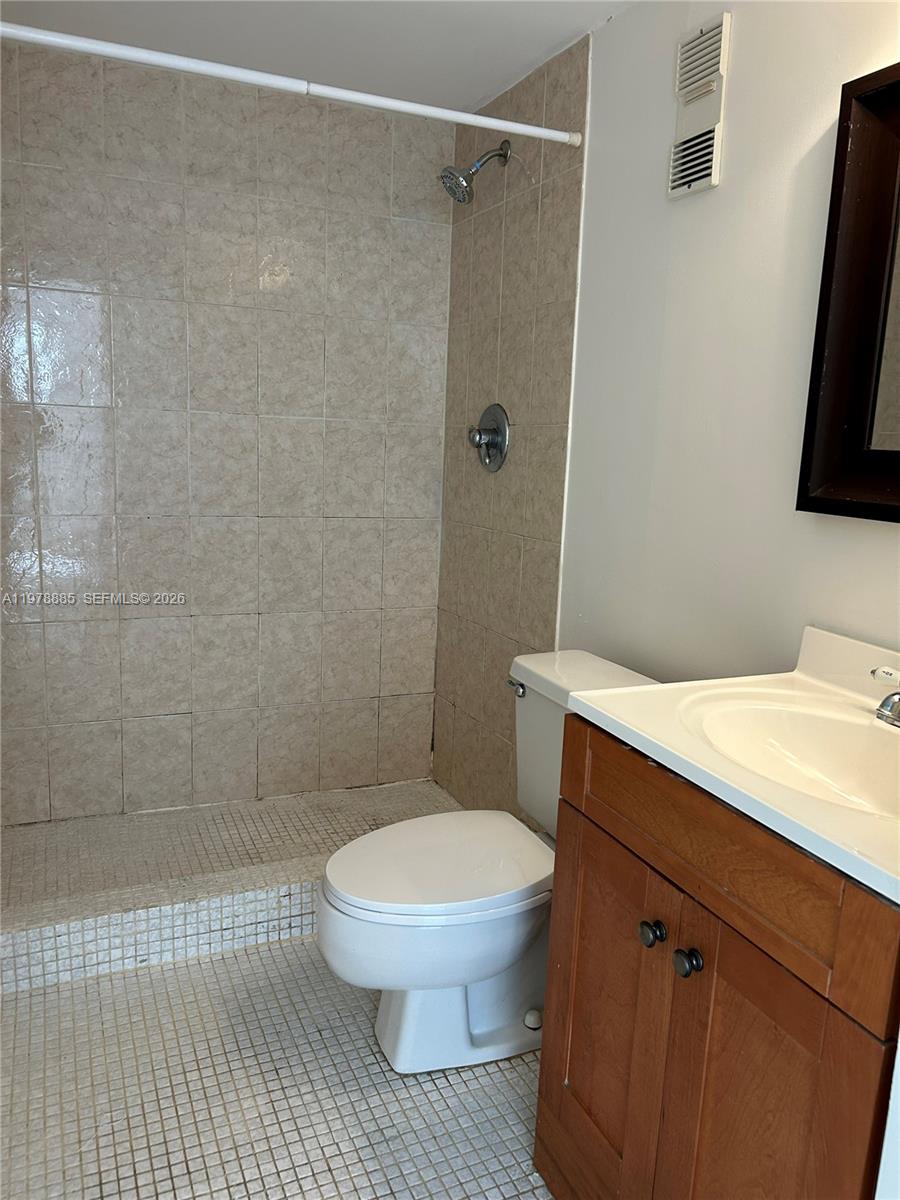 1673 Bay Rd #306 Miami Beach, FL 33139