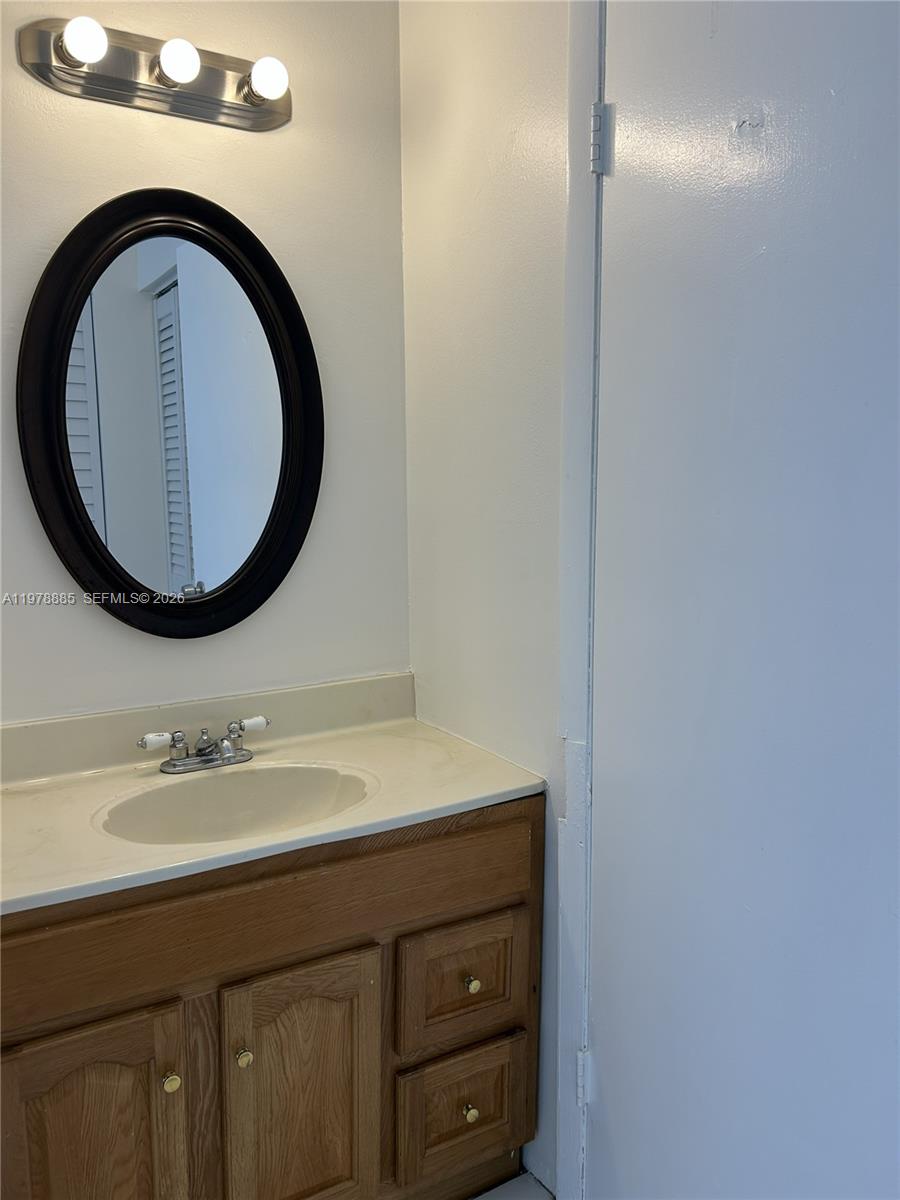 1673 Bay Rd #306 Miami Beach, FL 33139