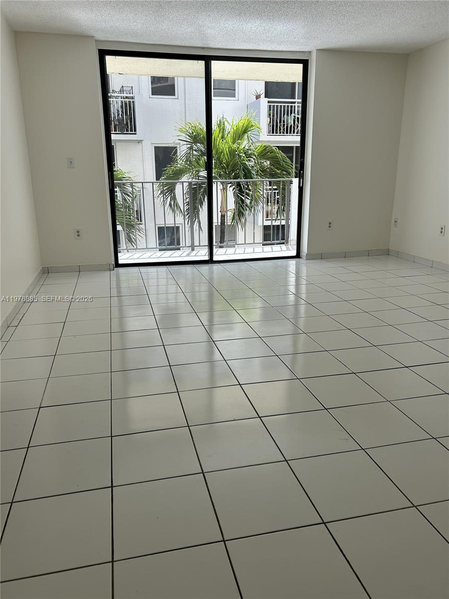 1673 Bay Rd #306 Miami Beach, FL 33139