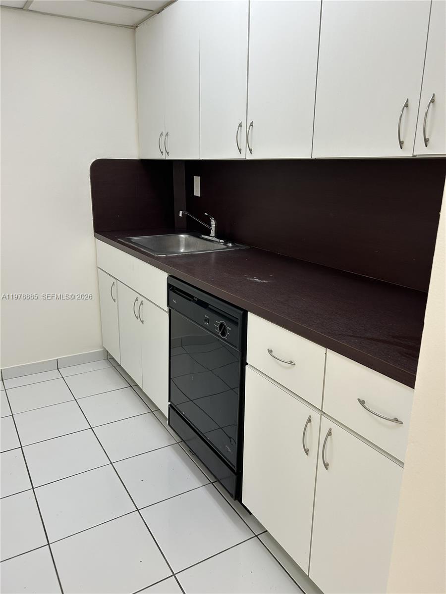 1673 Bay Rd #306 Miami Beach, FL 33139