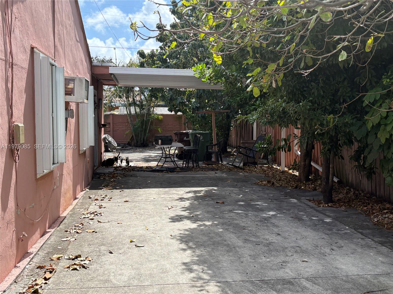 740 NE 4th Pl Hialeah, FL 33010