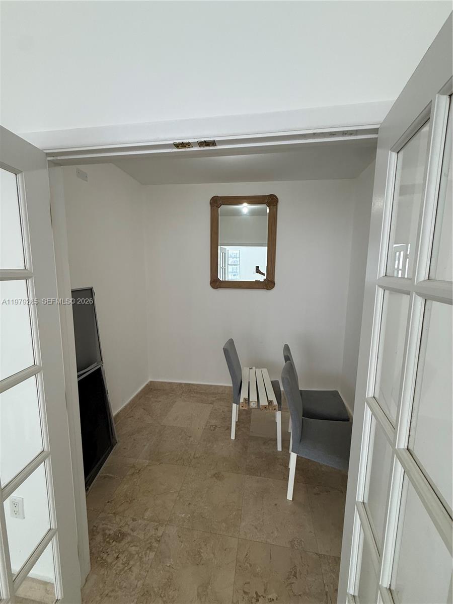 5255 Collins Ave #7B Miami Beach, FL 33140