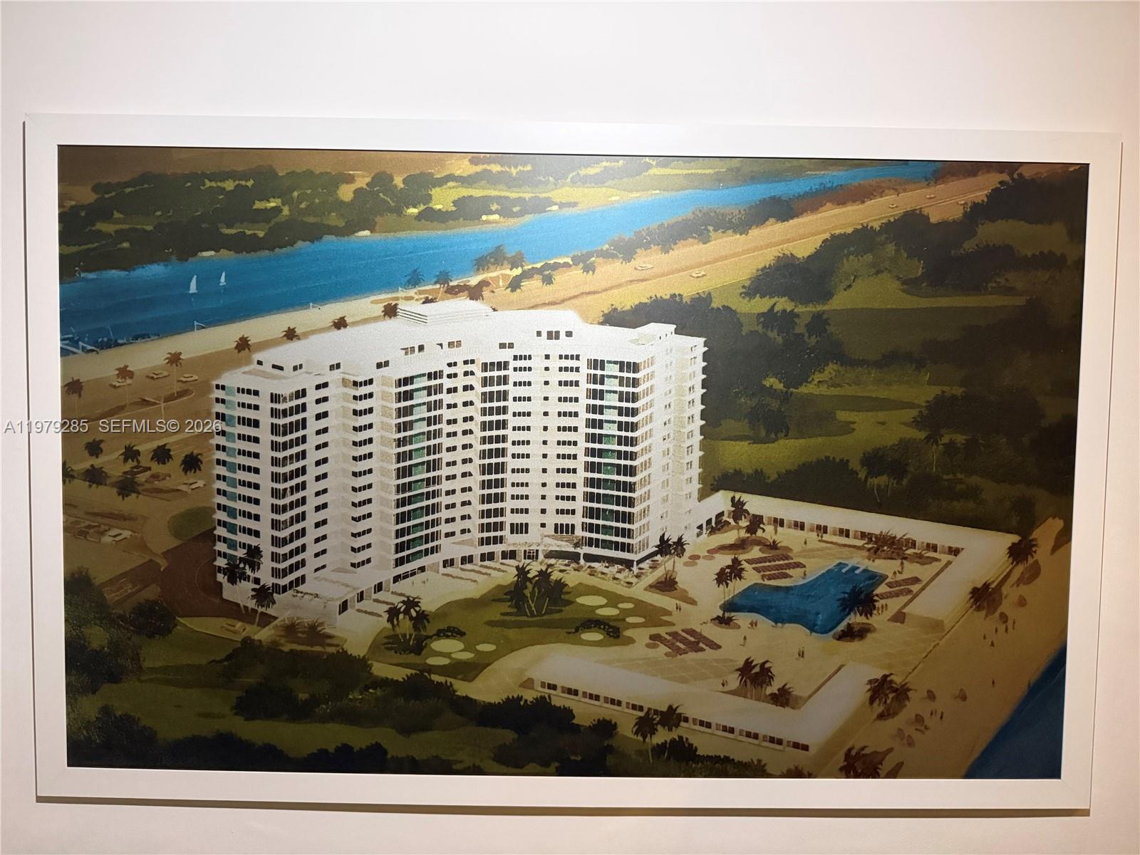 5255 Collins Ave #7B Miami Beach, FL 33140