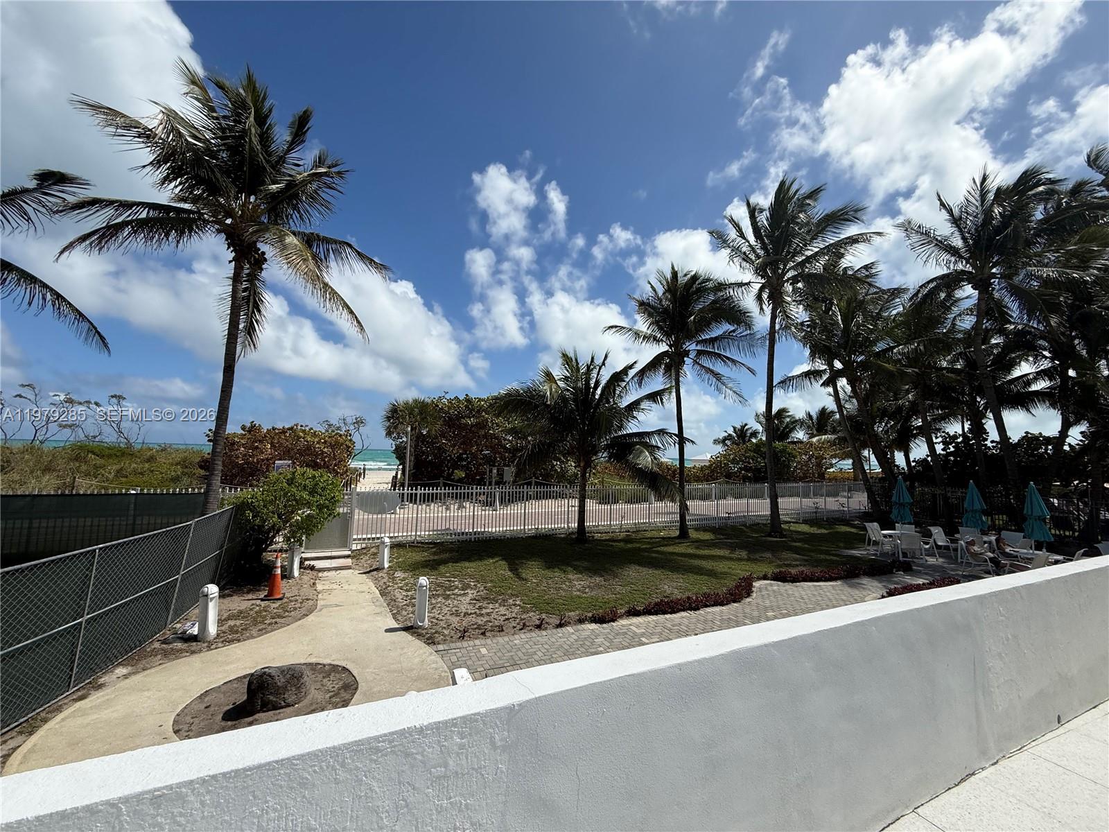 5255 Collins Ave #7B Miami Beach, FL 33140