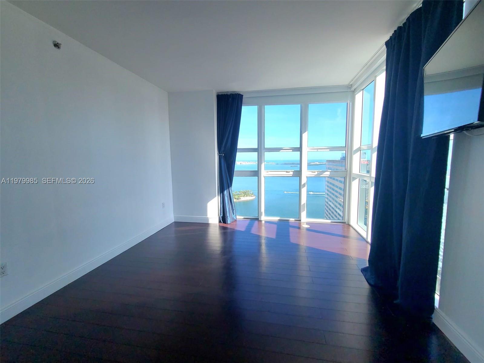 image The Plaza on Brickell West5