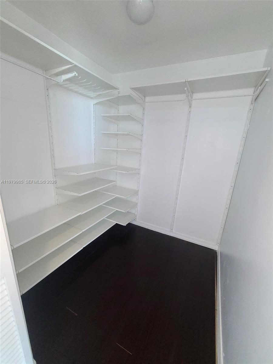 image The Plaza on Brickell West8