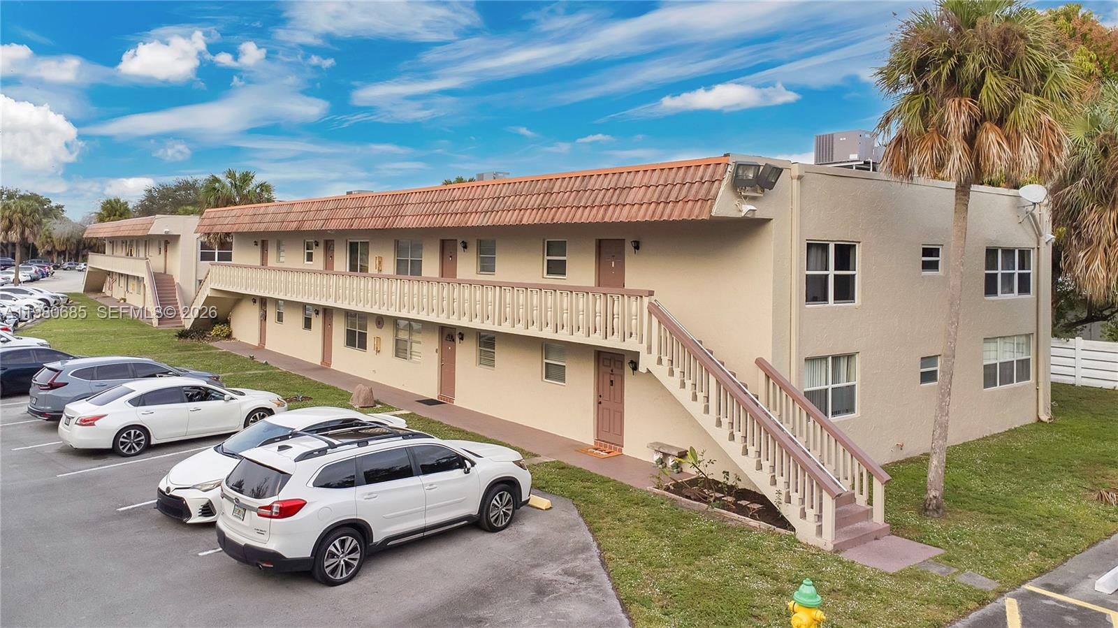 3777 NW 78th Ave #15G Davie, FL 33024