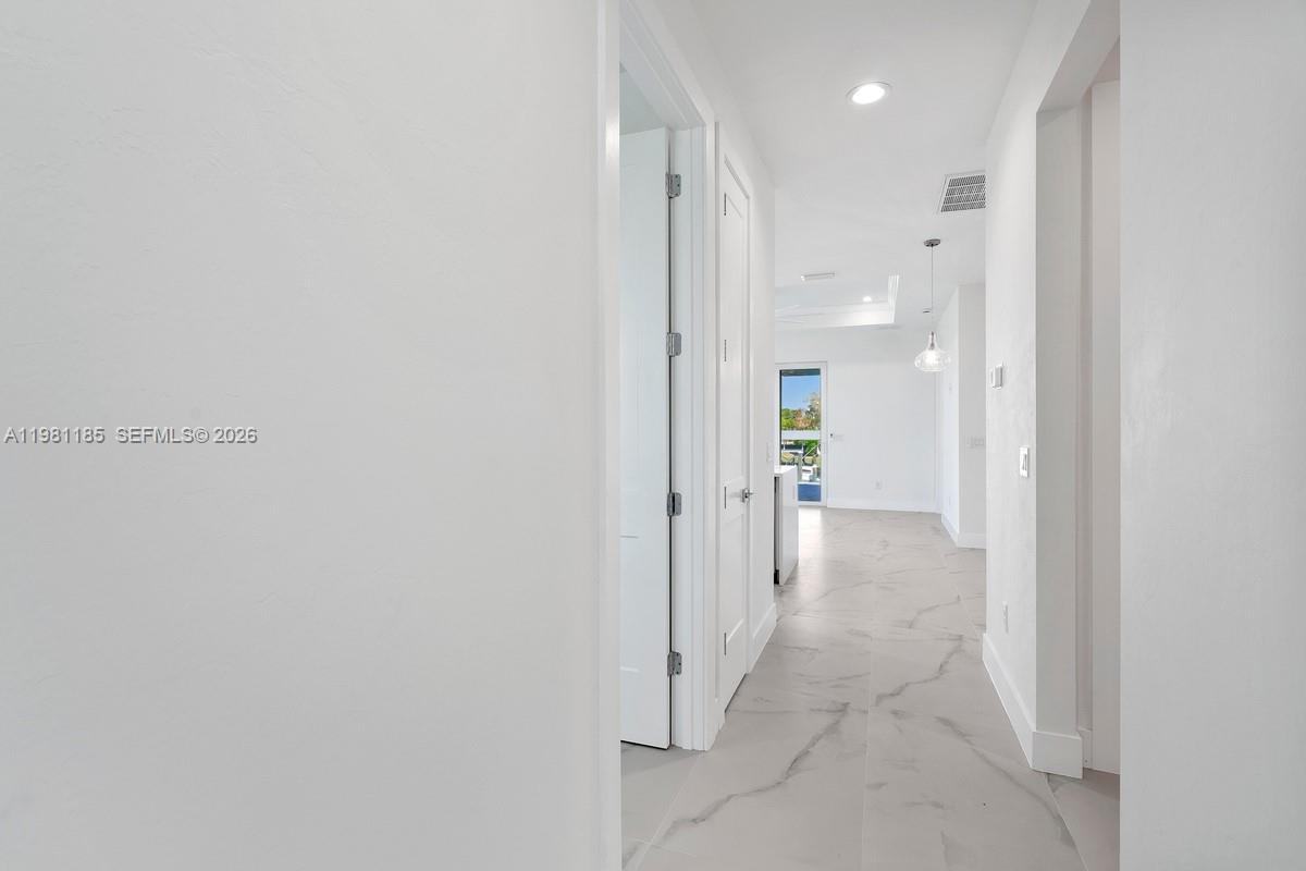 1107 SE 38th St Cape Coral, FL 33904