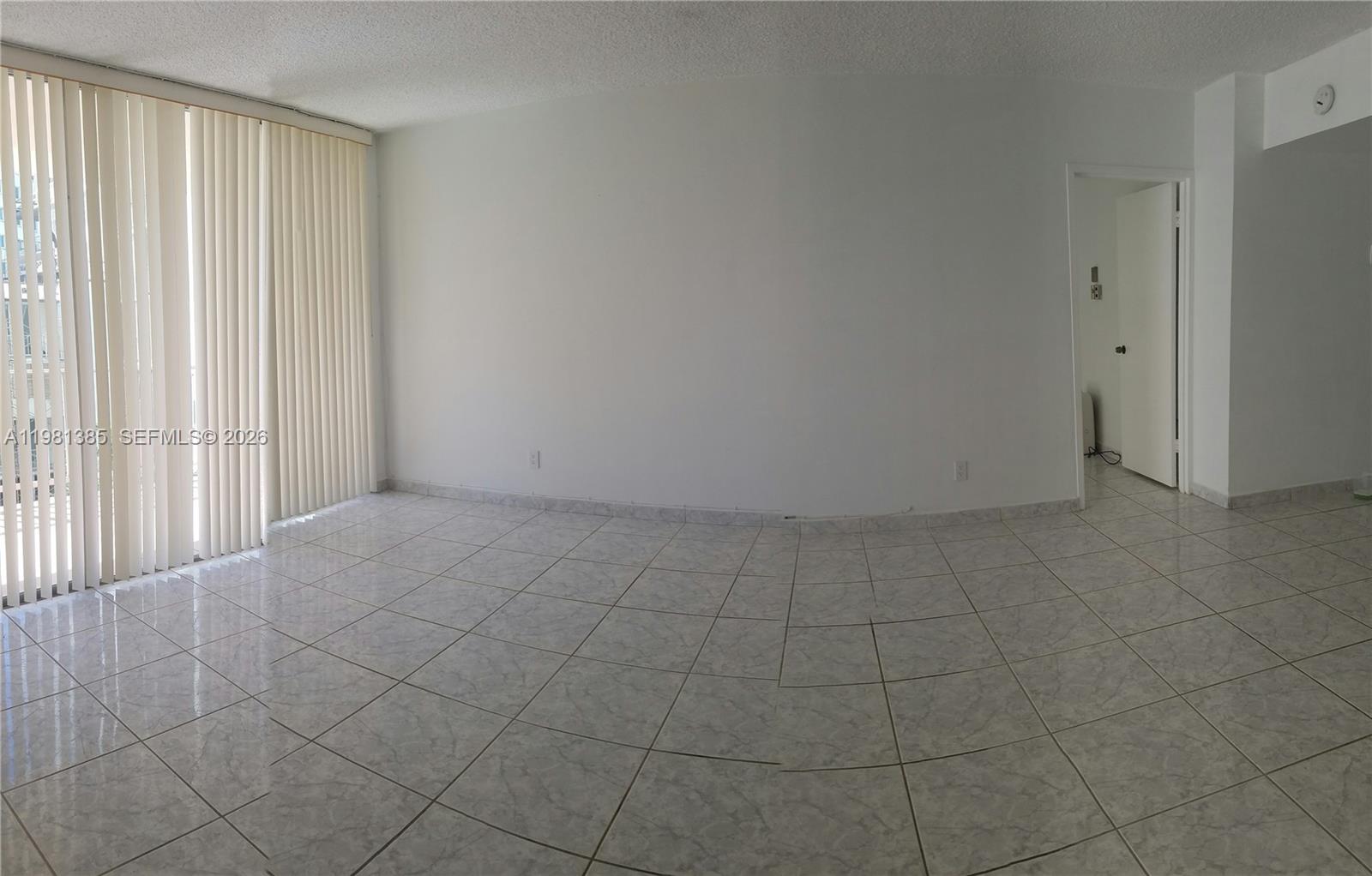 5401 Collins Ave #416 Miami Beach, FL 33140