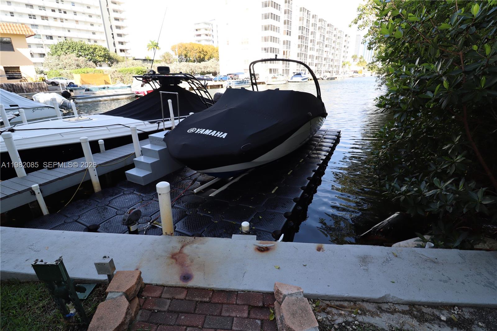 16531 NE 35th Ave #103 North Miami Beach, FL 33160