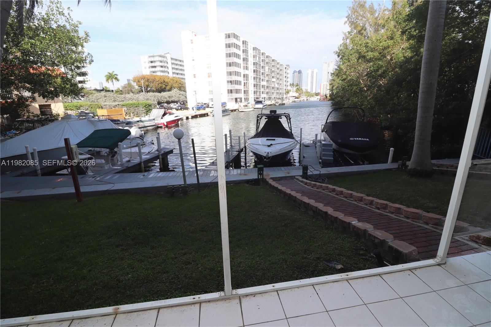 16531 NE 35th Ave #103 North Miami Beach, FL 33160