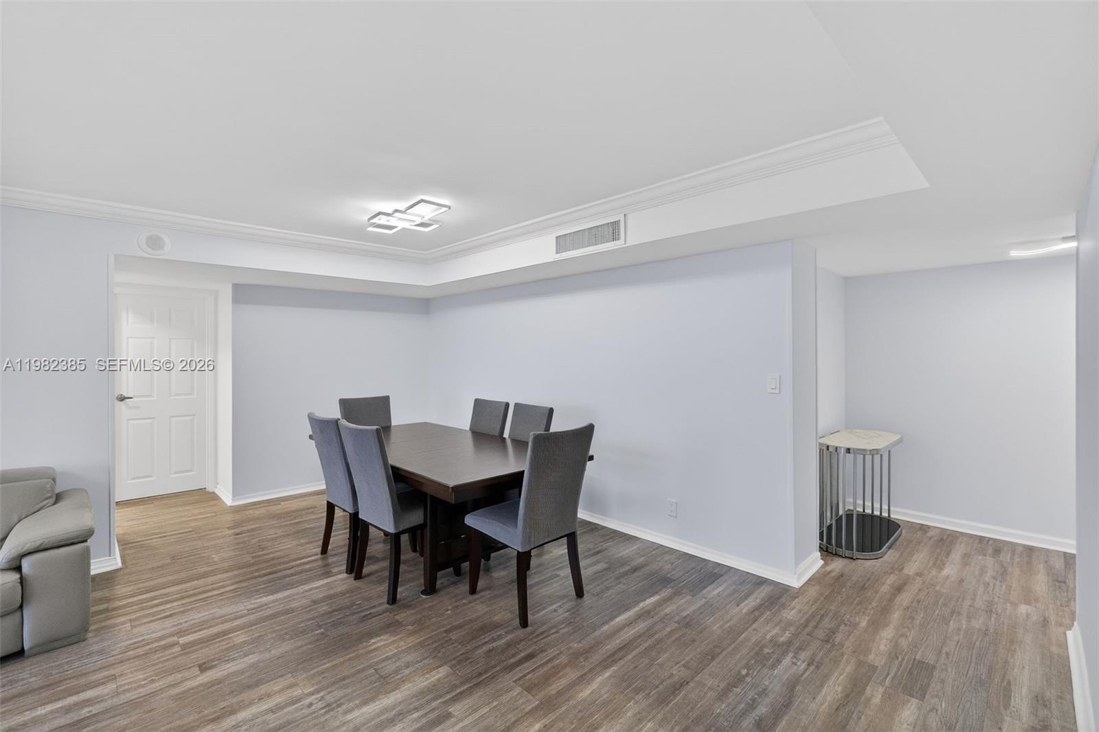 Undisclosed Address Miami Beach, FL 33140