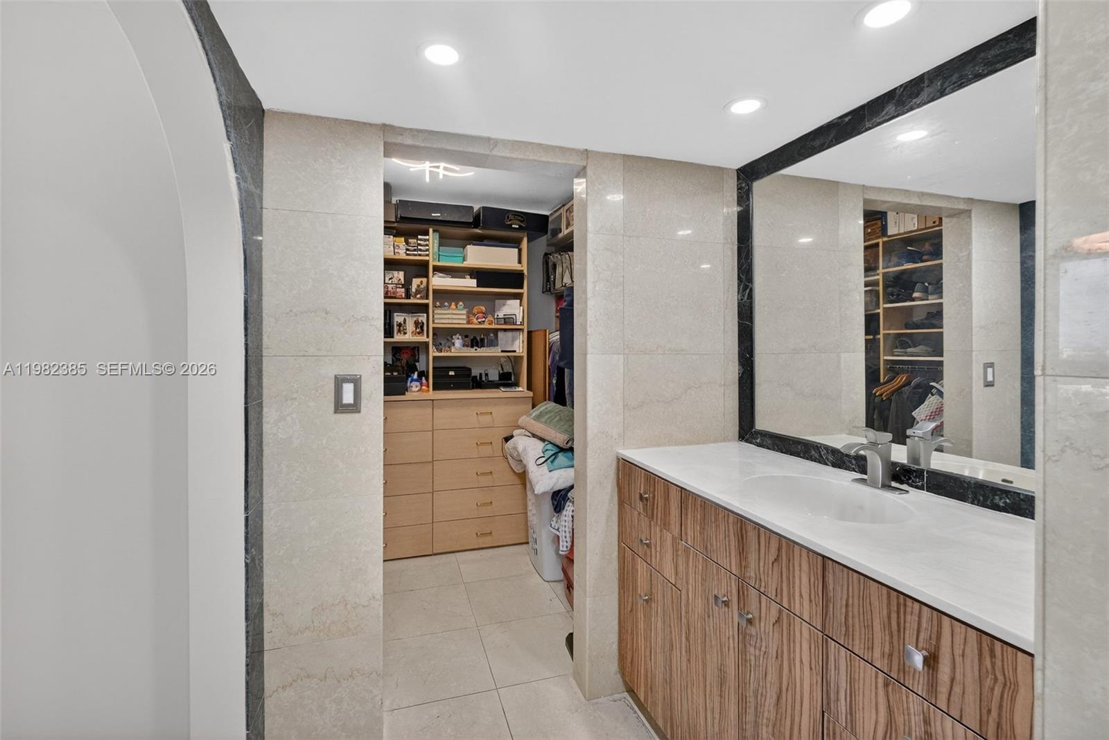 Undisclosed Address Miami Beach, FL 33140