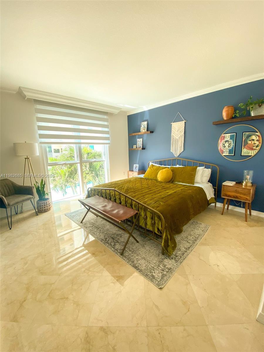 9055 SW 73rd Ct #908 Miami, FL 33156