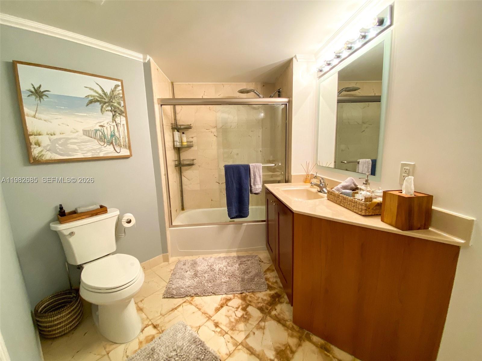 9055 SW 73rd Ct #908 Miami, FL 33156