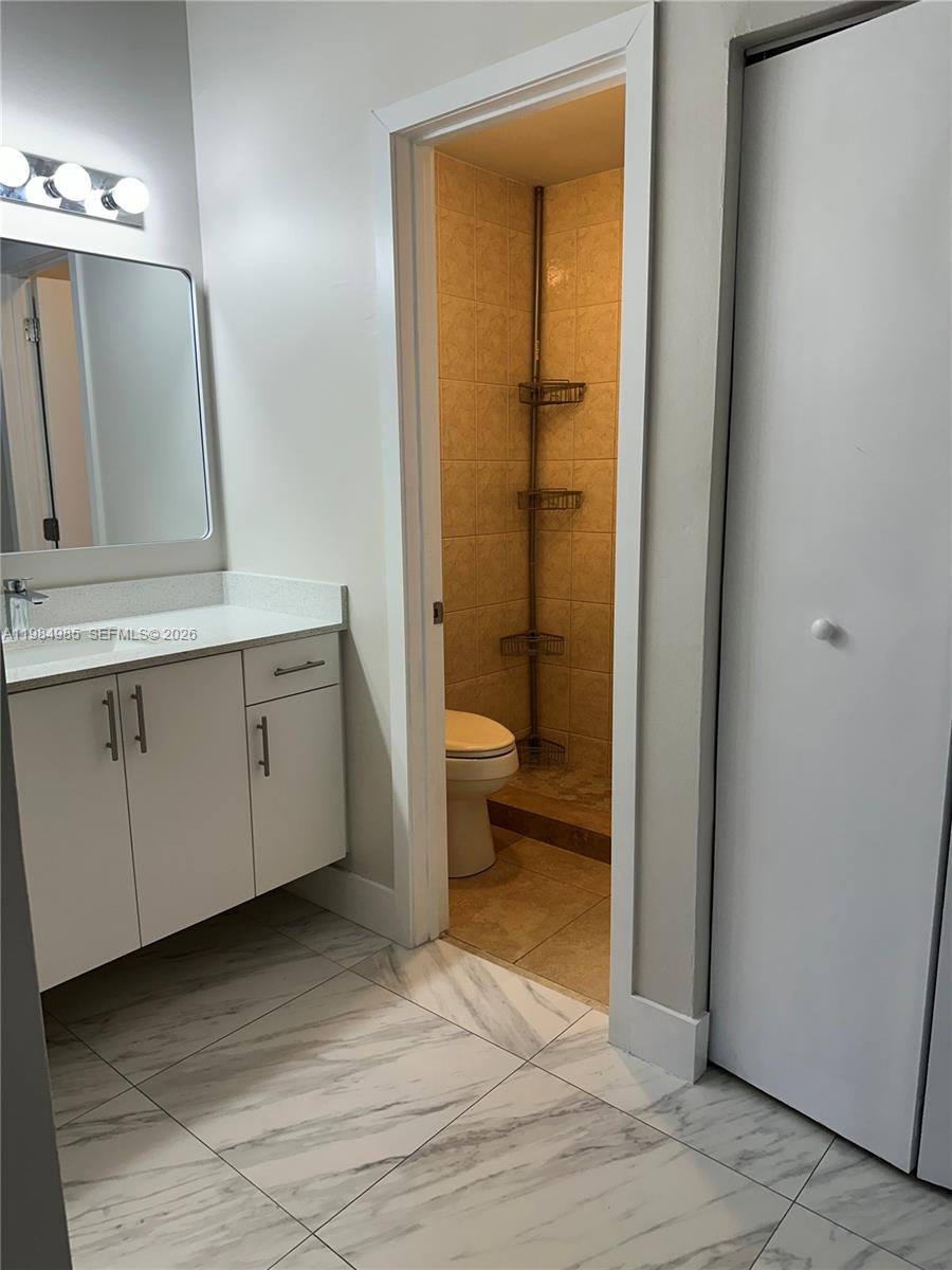 6708 NW 188th Ter Hialeah, FL 33015