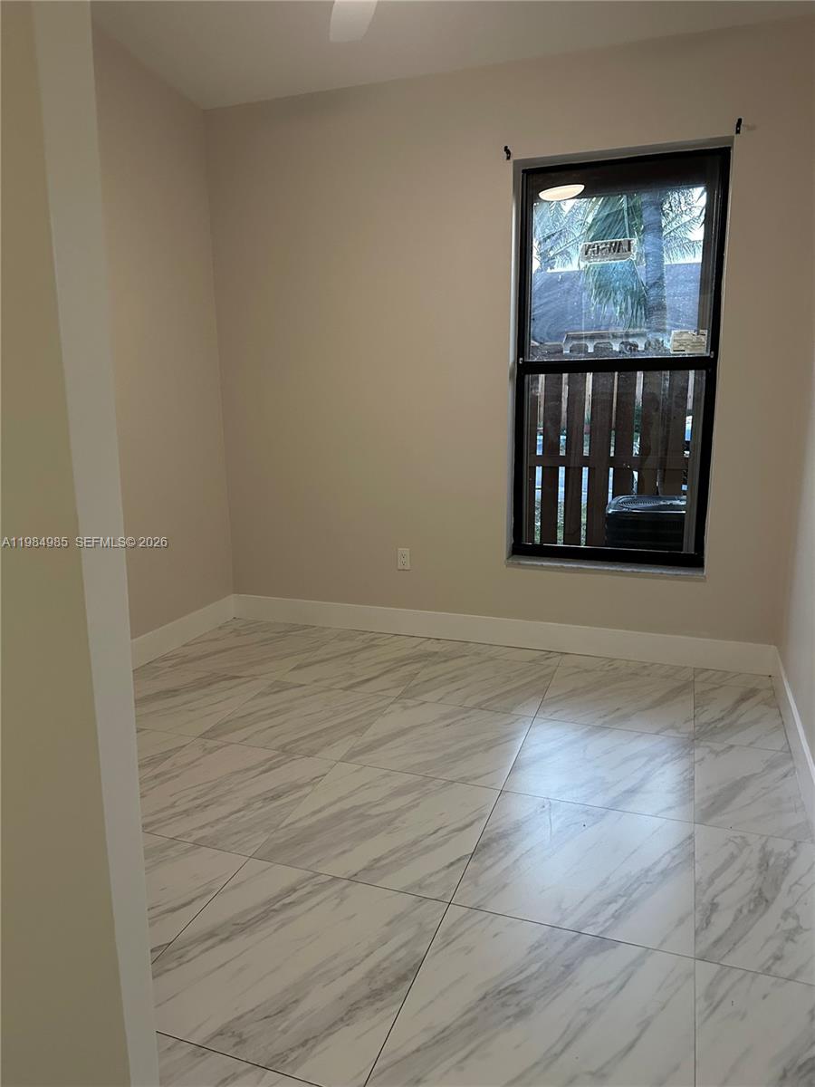 6708 NW 188th Ter Hialeah, FL 33015