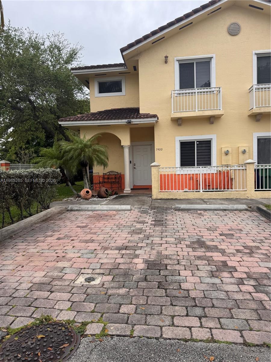 7400 NW 178th St #7400 Hialeah, FL 33015