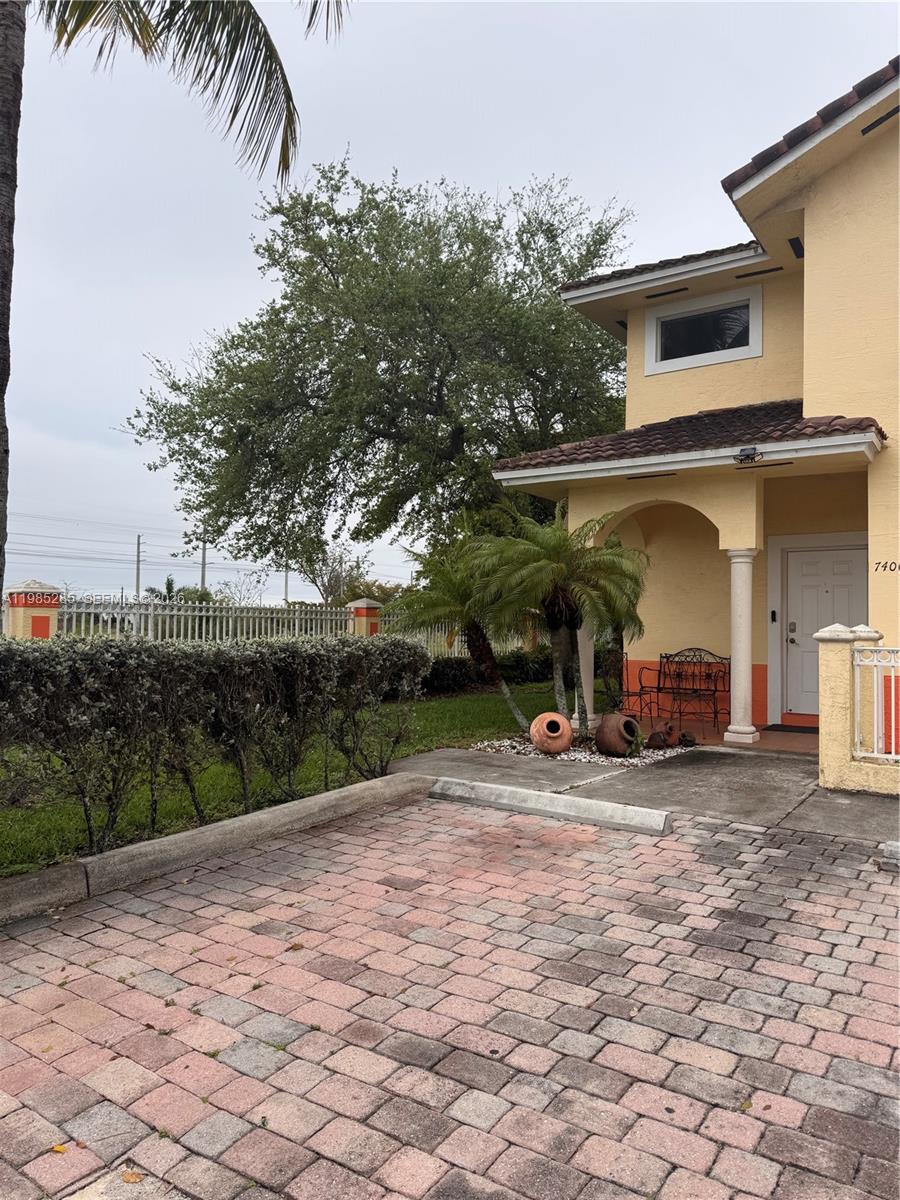 7400 NW 178th St #7400 Hialeah, FL 33015