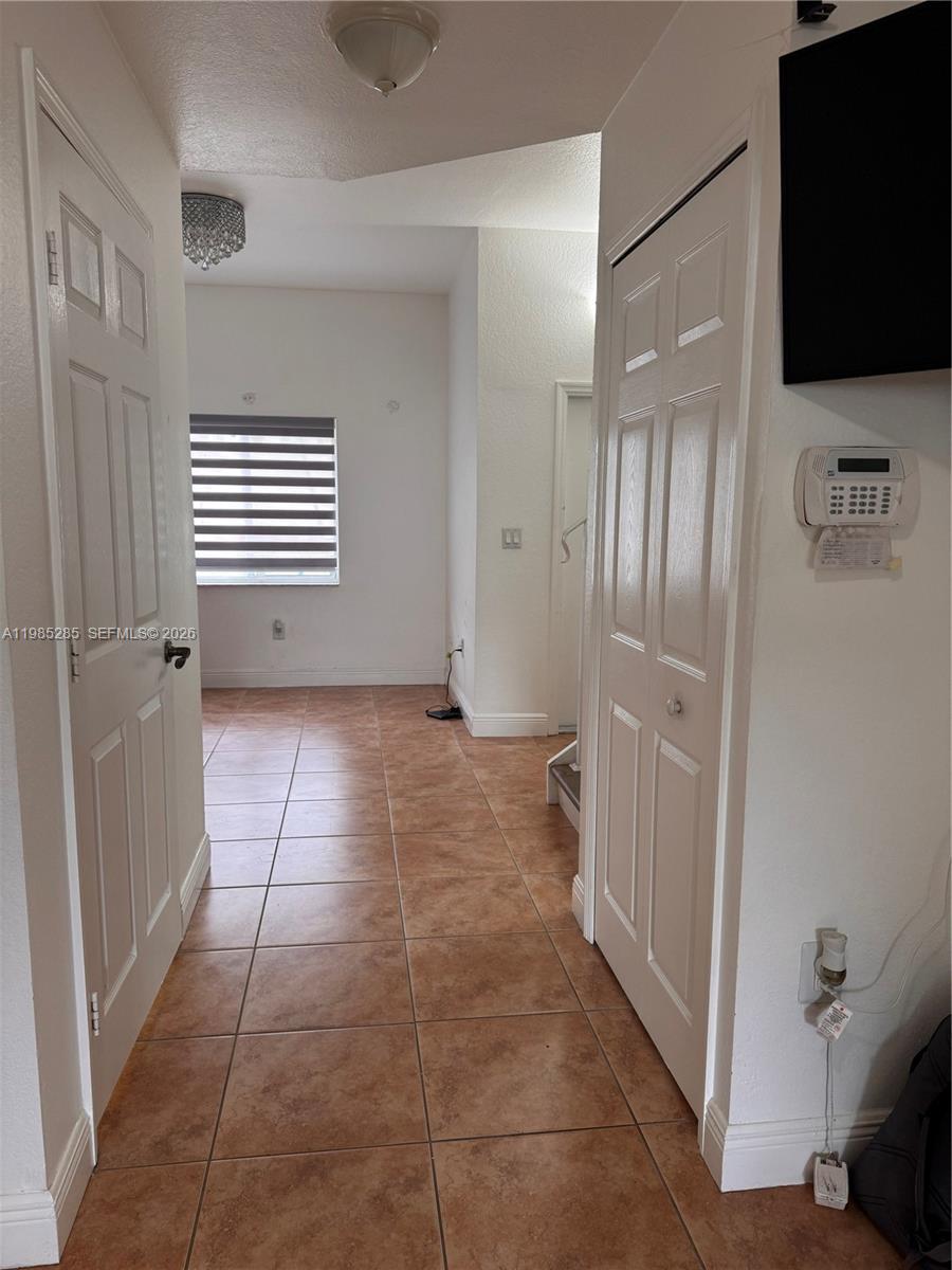 7400 NW 178th St #7400 Hialeah, FL 33015