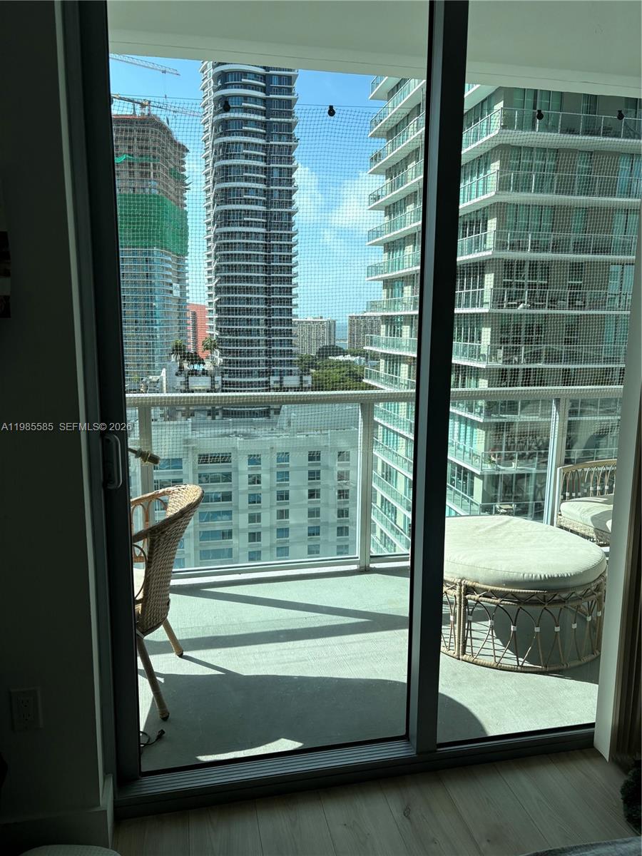 image Axis on Brickell North5