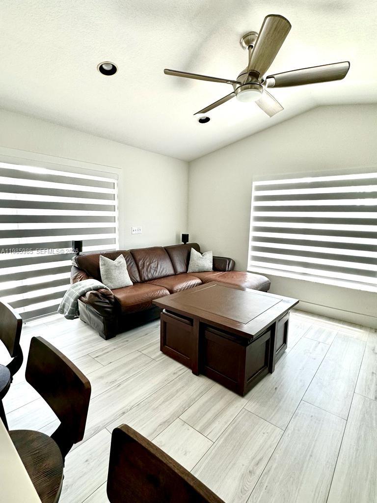 2484 SW 177th Ter Miramar, FL 33029