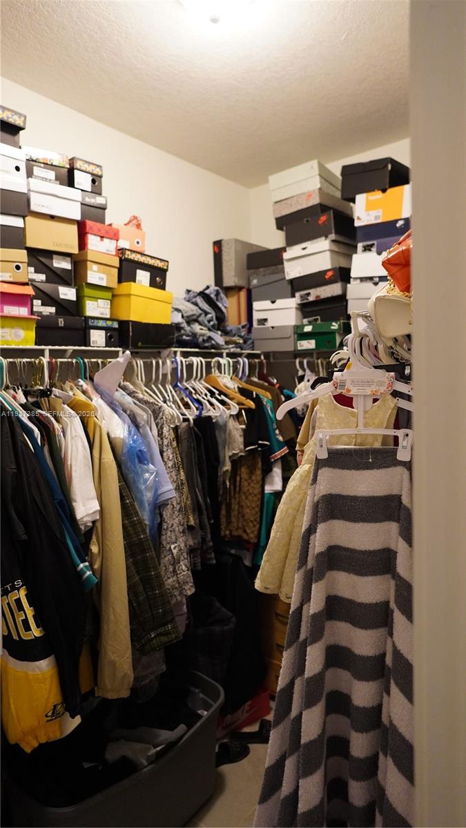 16869 SW 109th Pl Miami, FL 33157