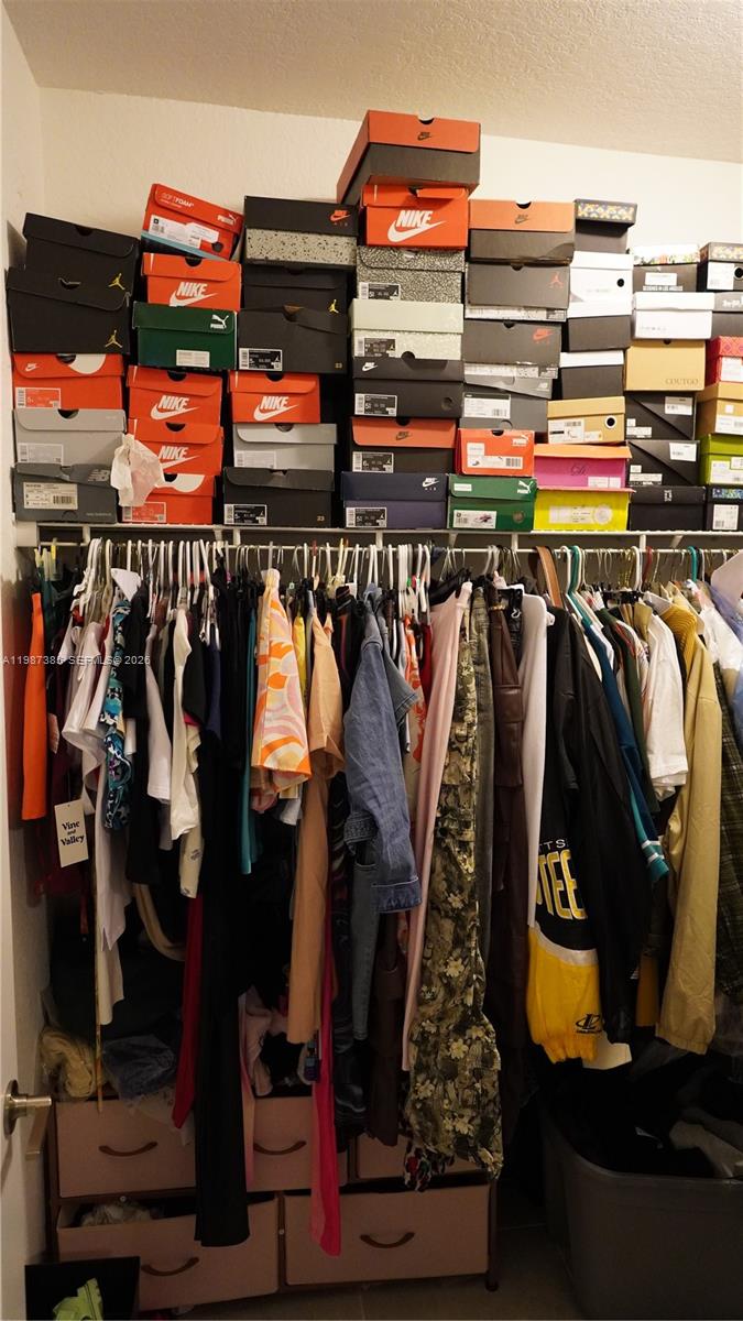 16869 SW 109th Pl Miami, FL 33157