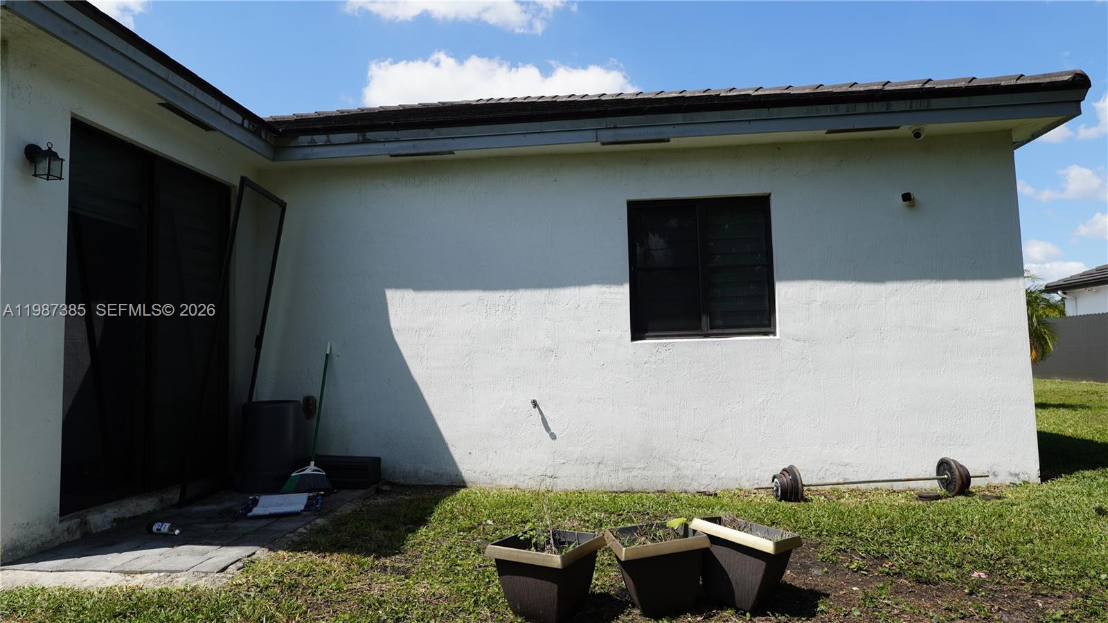 16869 SW 109th Pl Miami, FL 33157