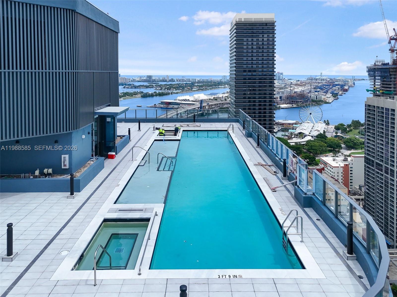 121 NE 5th St #2304 Miami, FL 33132